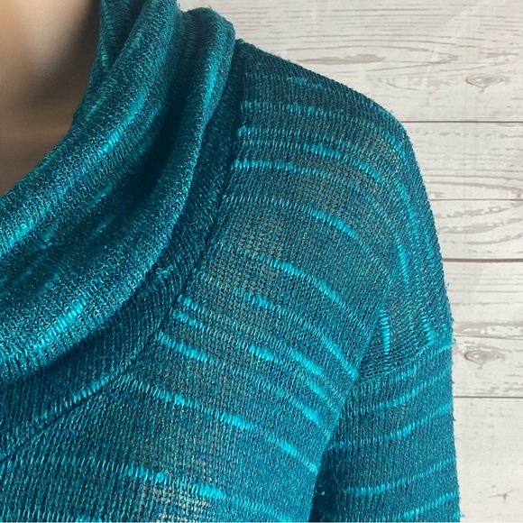 Splendid Sweater - Picture 4 of 12